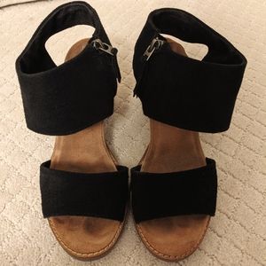Black suede Majorca Sandals